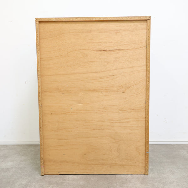 ミントグリーンのチェスト