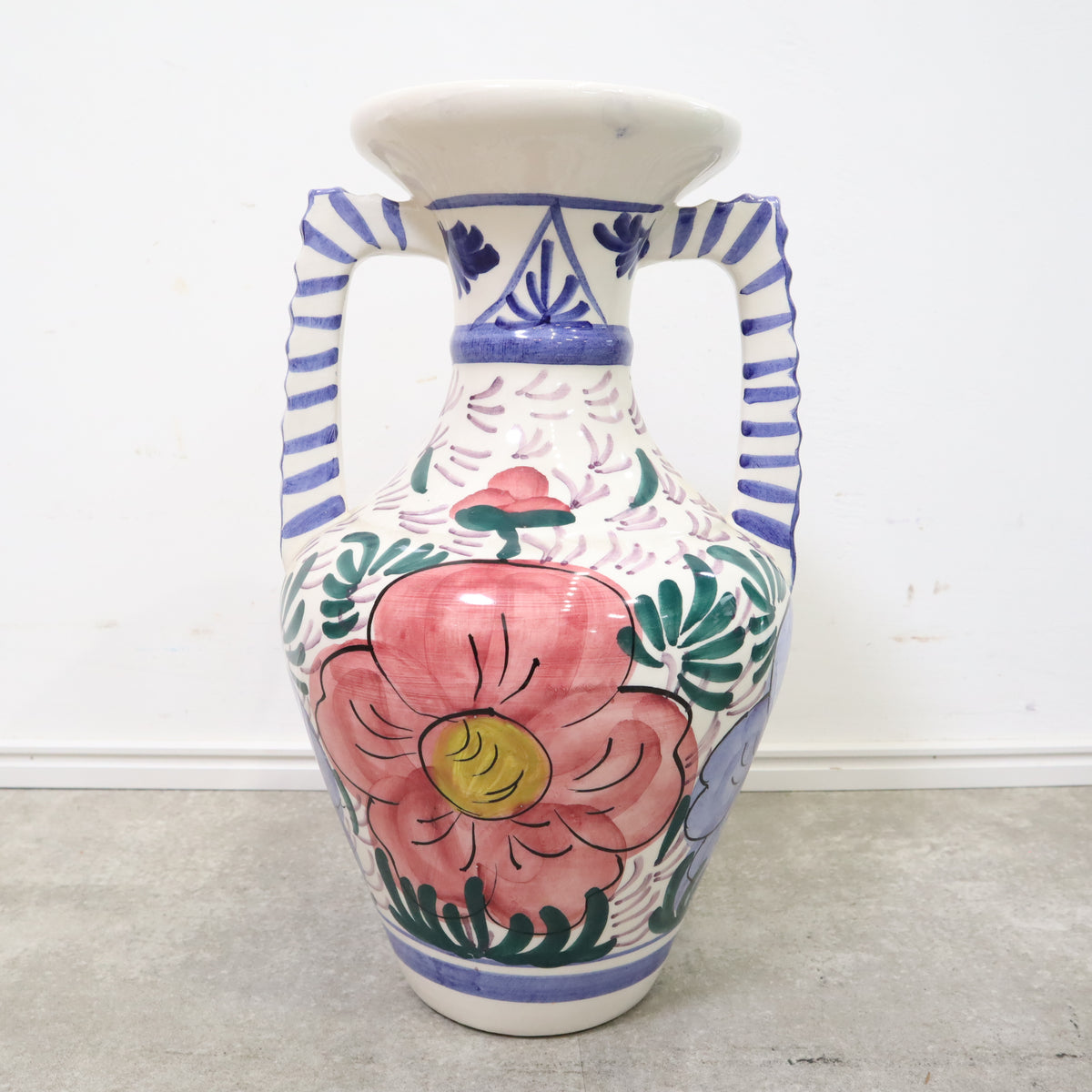 インテリアスペインの手作りの花瓶　CERAMIER