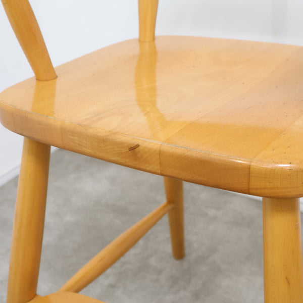 キツツキマークのキッズチェア・ベビーチェア