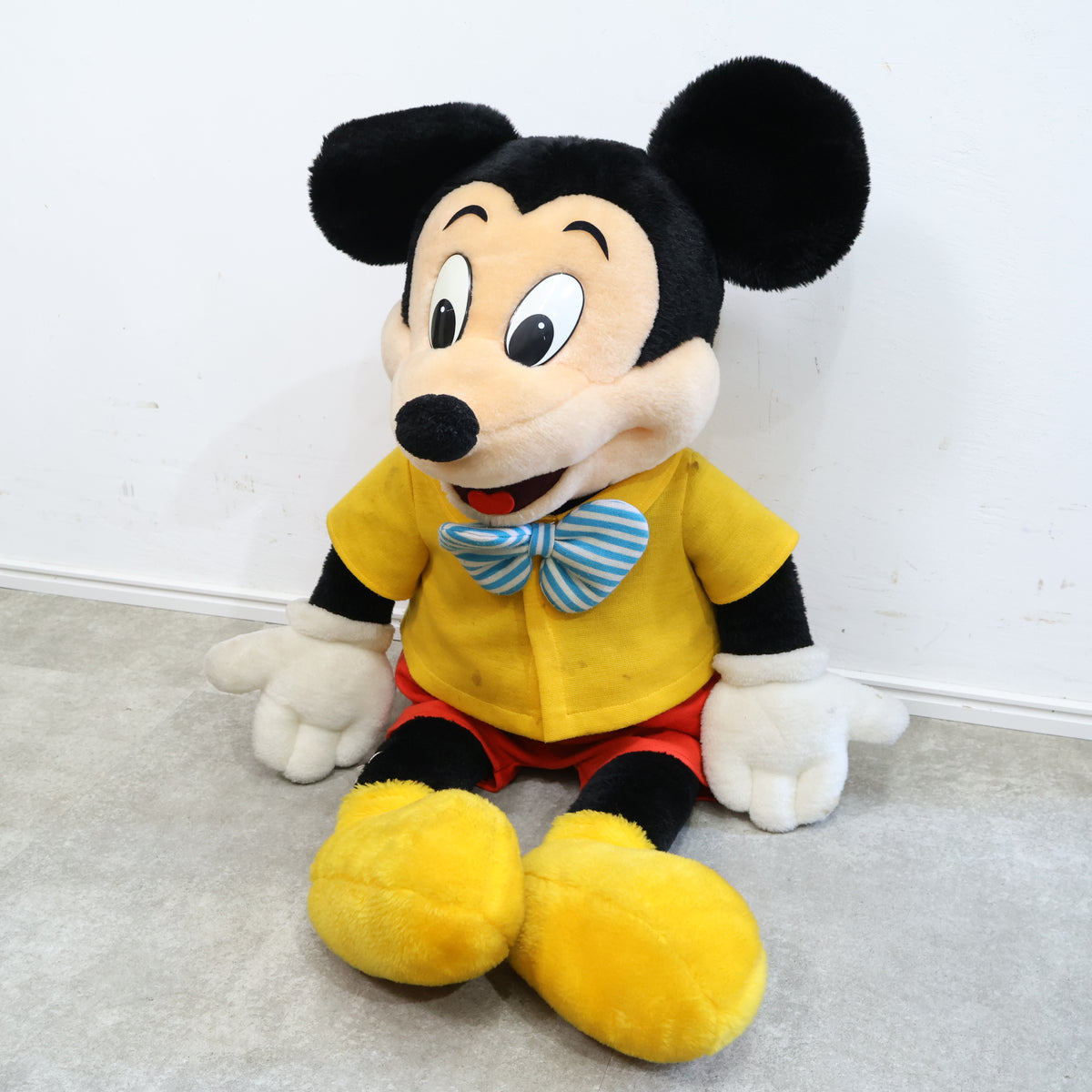 レトロなミッキーマウスのぬいぐるみ ｜バナルオンラインショップ（BANUL）
