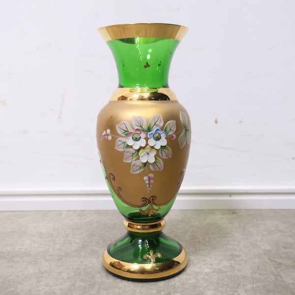 ゴージャスなボヘミアガラスの花瓶