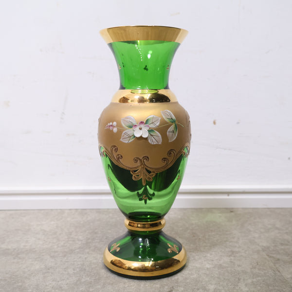 ゴージャスなボヘミアガラスの花瓶