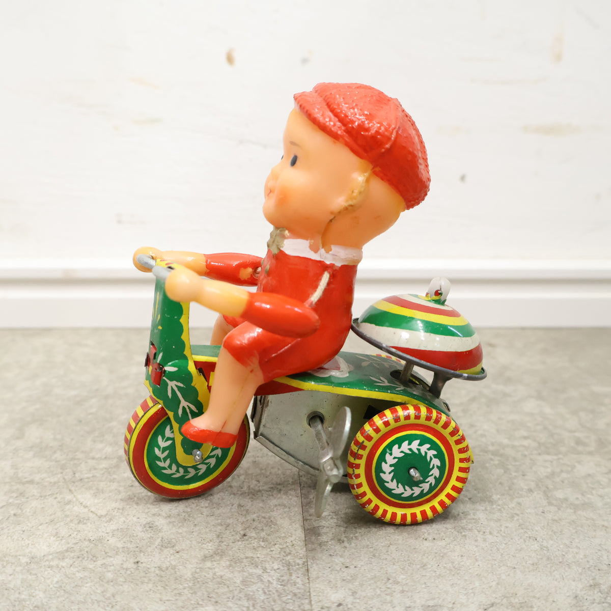 ブリキの三輪車の玩具 – バナルオンラインショップ（BANUL）の通販なら