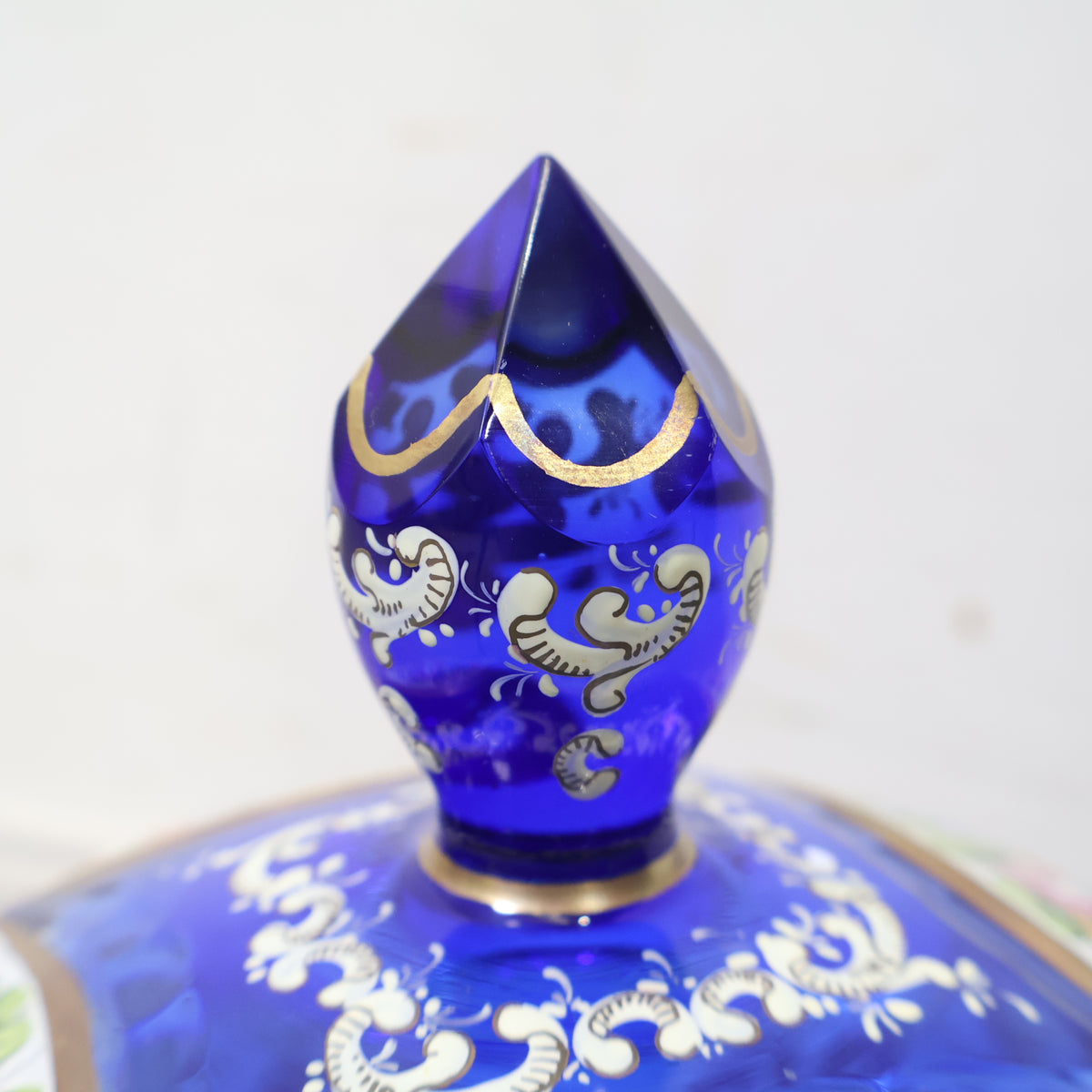 エレガントなガラス製キャンディポット – バナルオンラインショップ