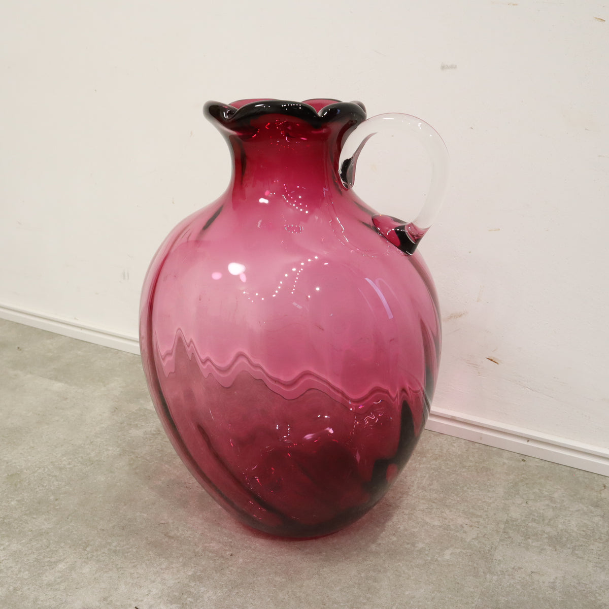 ヴィンテージガラス フラワーベース ピンク - 花瓶