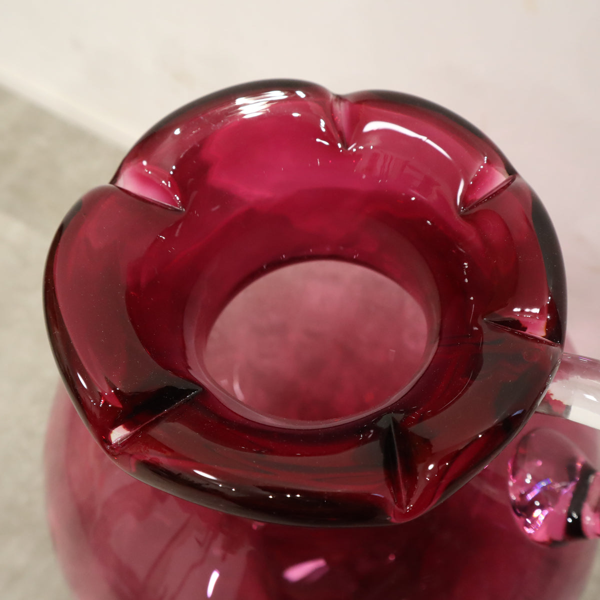 北一硝子/淡いローズピンクのフラワーベース・花瓶ガラス約38cm 北一硝子/淡いローズピンクのフラワーベース・花瓶 – バナル