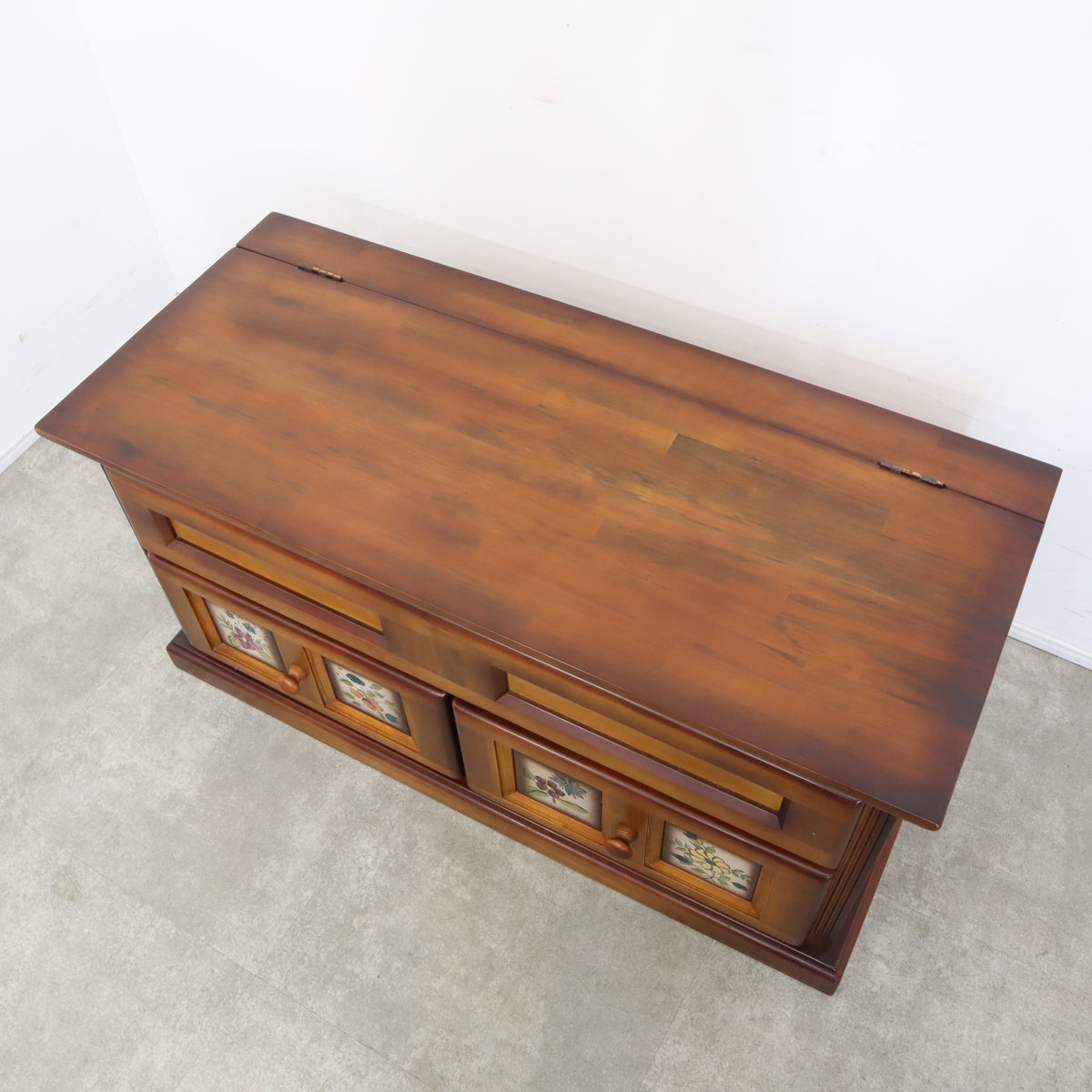 バレンシアカントリー タイルチェストボックス – バナルオンライン