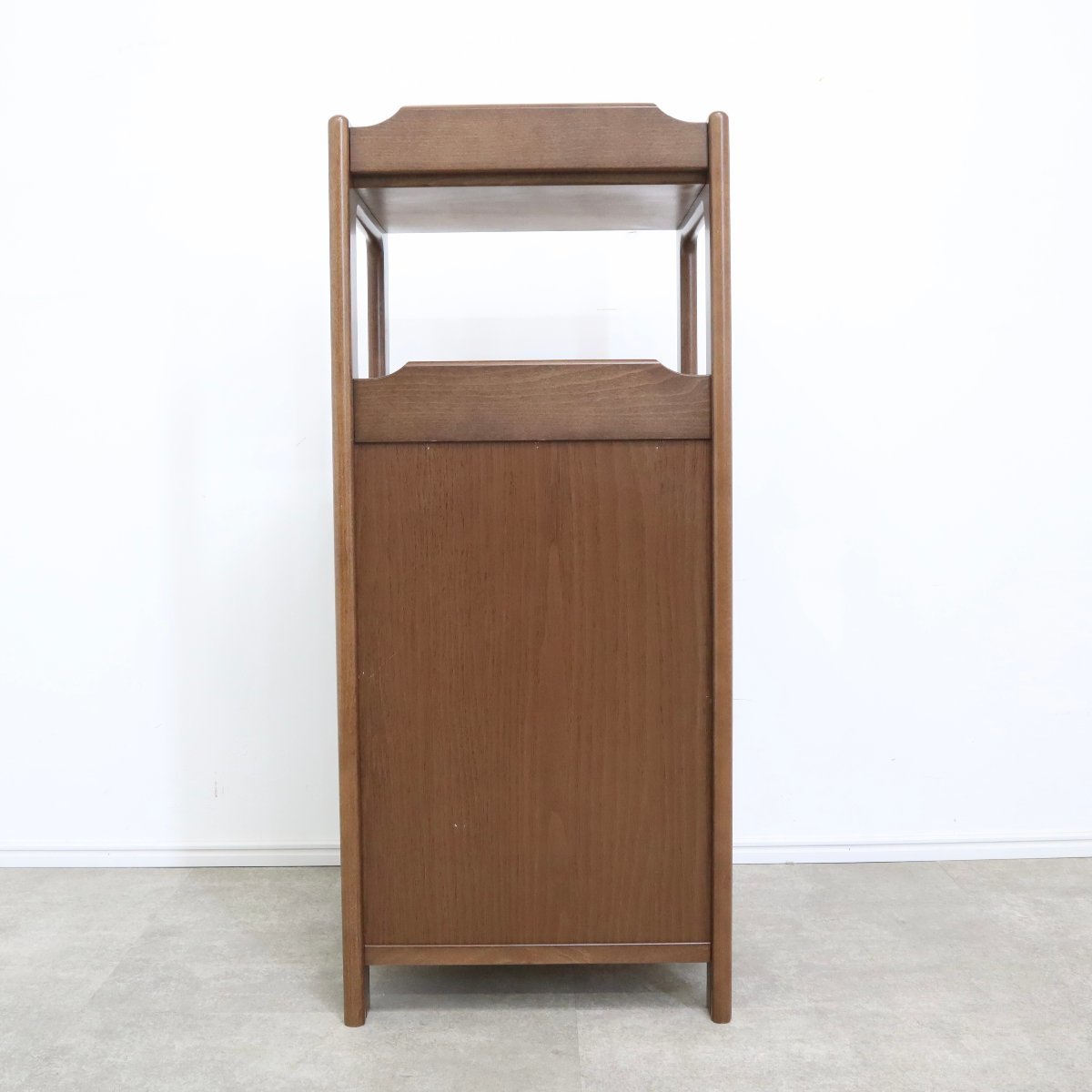 カリモク家具 karimokuのコンパクトな電話台 – バナルオンライン
