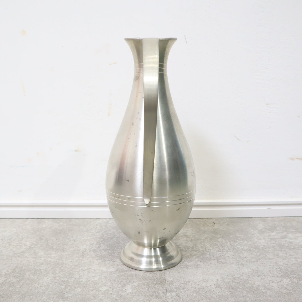 TUMASEK PEWTER 97%の水さし・一輪差し – バナルオンライン