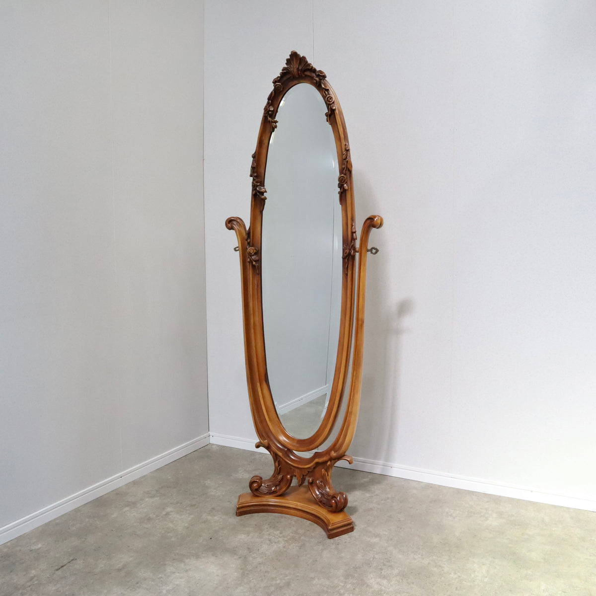 スタンドミラー アンティーク調 姿見 彫刻 木製 全身鏡【03A2202057】 – BANULの通販ならBANUL