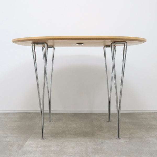 Fritz Hansen フリッツハンセン ダイニングテーブル Bテーブル スーパー円 杢目 アルネ・ヤコブセン【08C2208013】