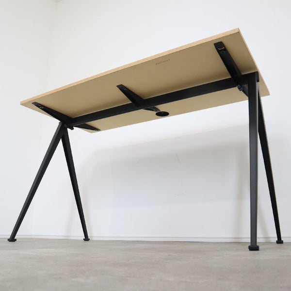 HAY デスク PYRAMID DESK ピラミッドデスク オーク材 アイアンフレーム 作業台 インダストリアル【08D2208025】