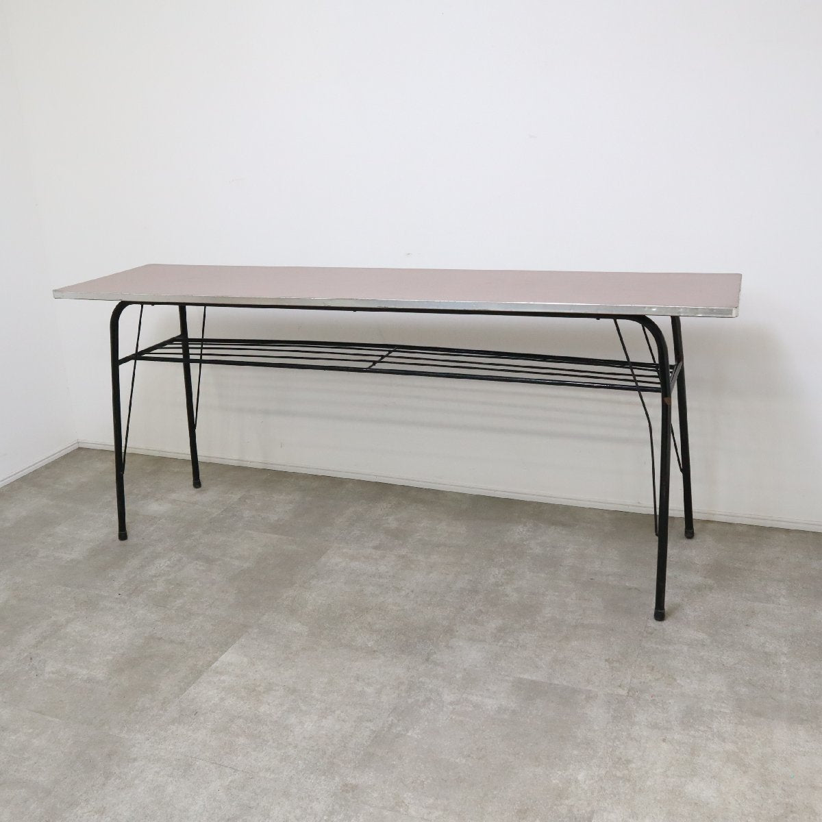 Japan vintage 昭和のテーブル 作業台 飾り台 デコラ天板 レトロ Japan vintage 昭和のテーブル 作業台 飾り台 デコラ天板 レトロ