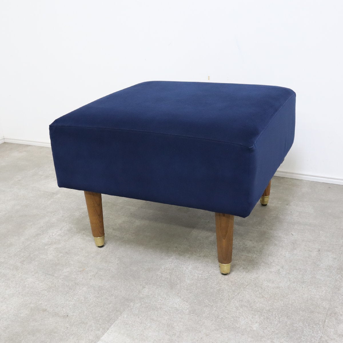 ブルーモケットで上品な雰囲気のFLANNEL SOFA フランネルソファ