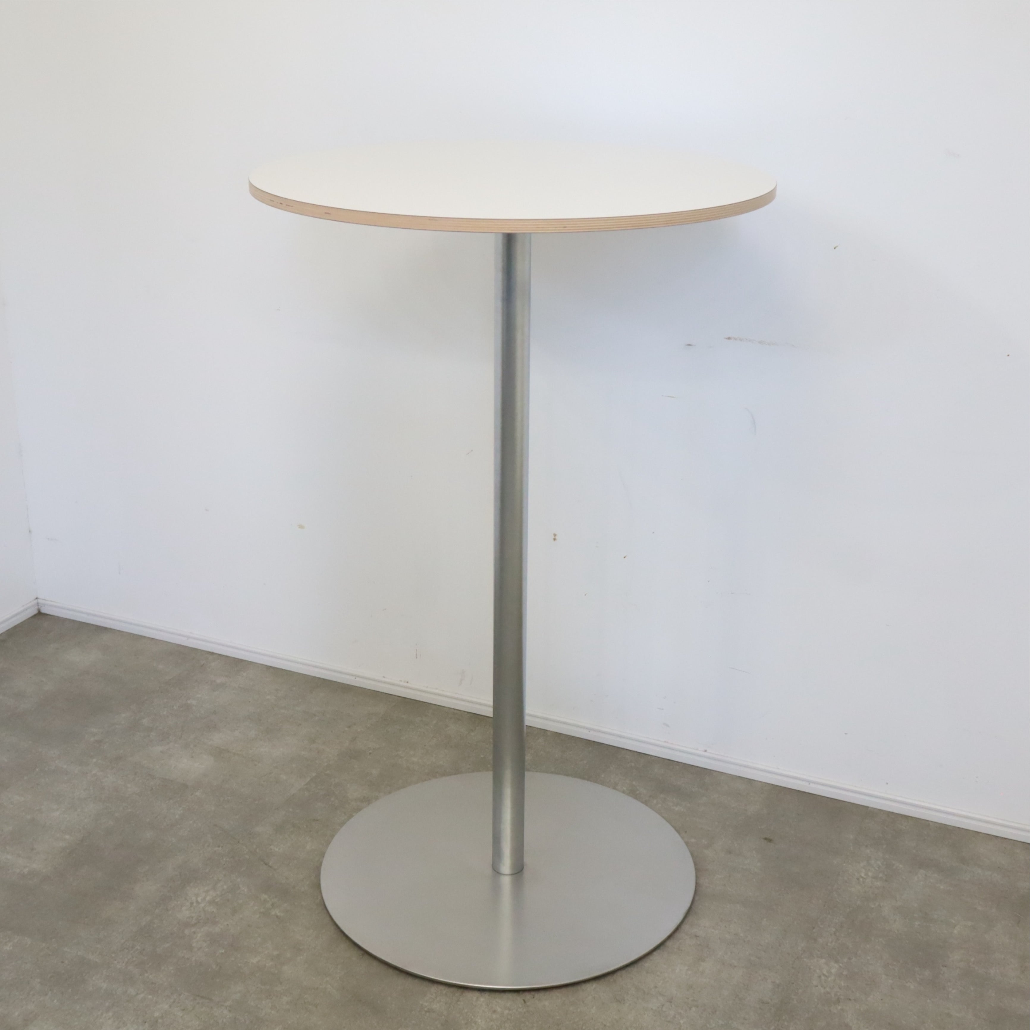 17890FA8-B819-4DE0-BF0B-