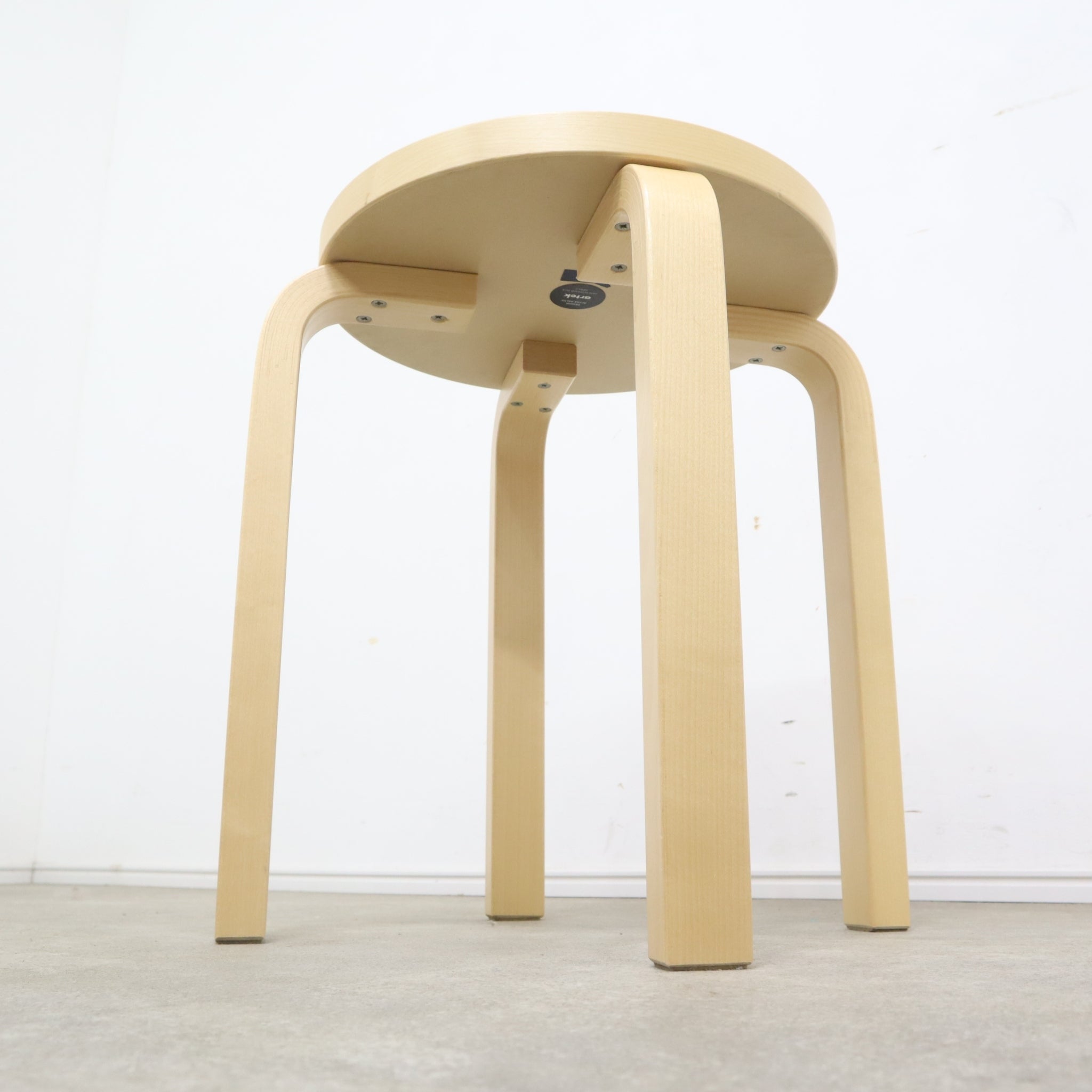 アルテック（Artek）Stool 60スコープ別注 リノリウム
