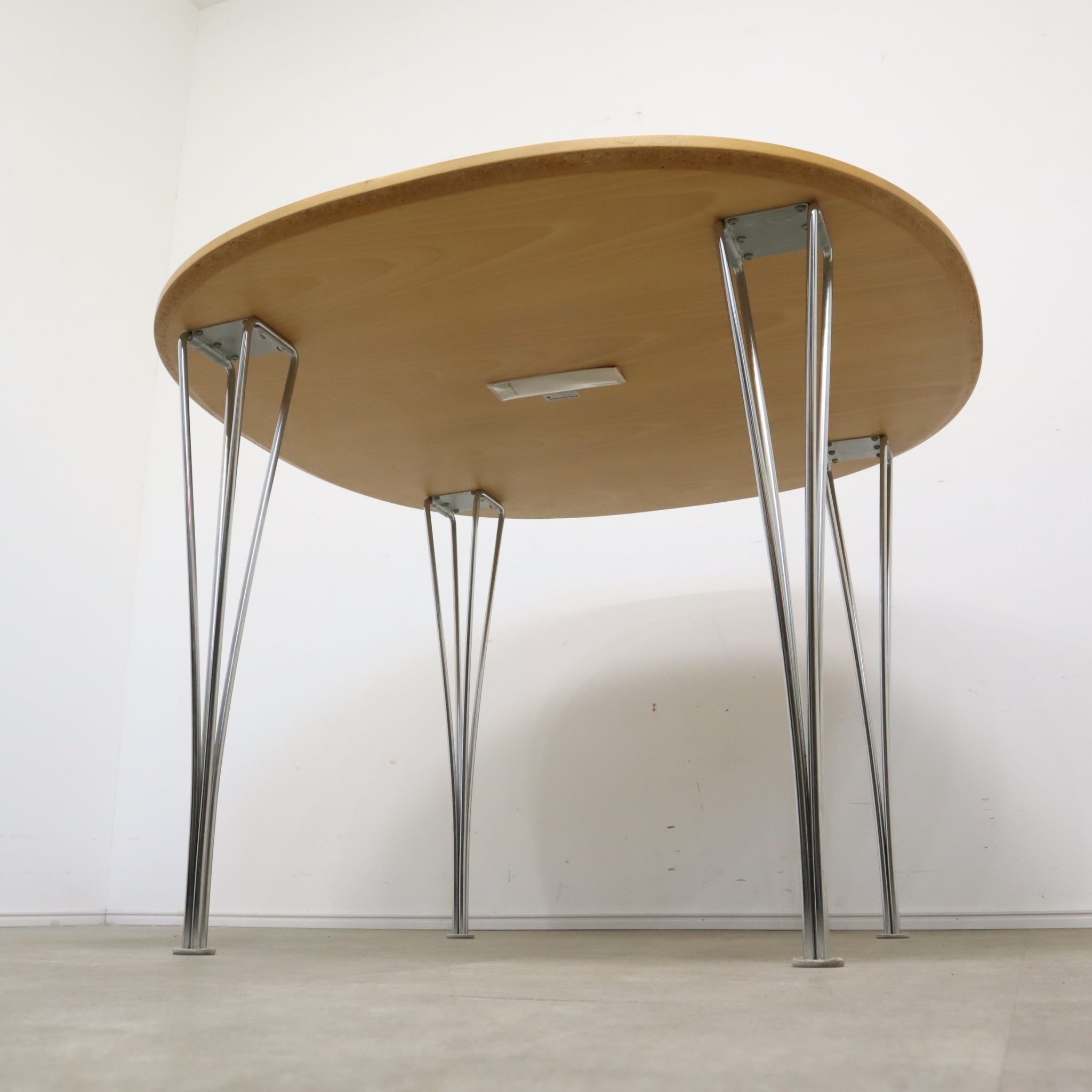 Fritz Hansen フリッツハンセン ダイニングテーブル Bテーブル