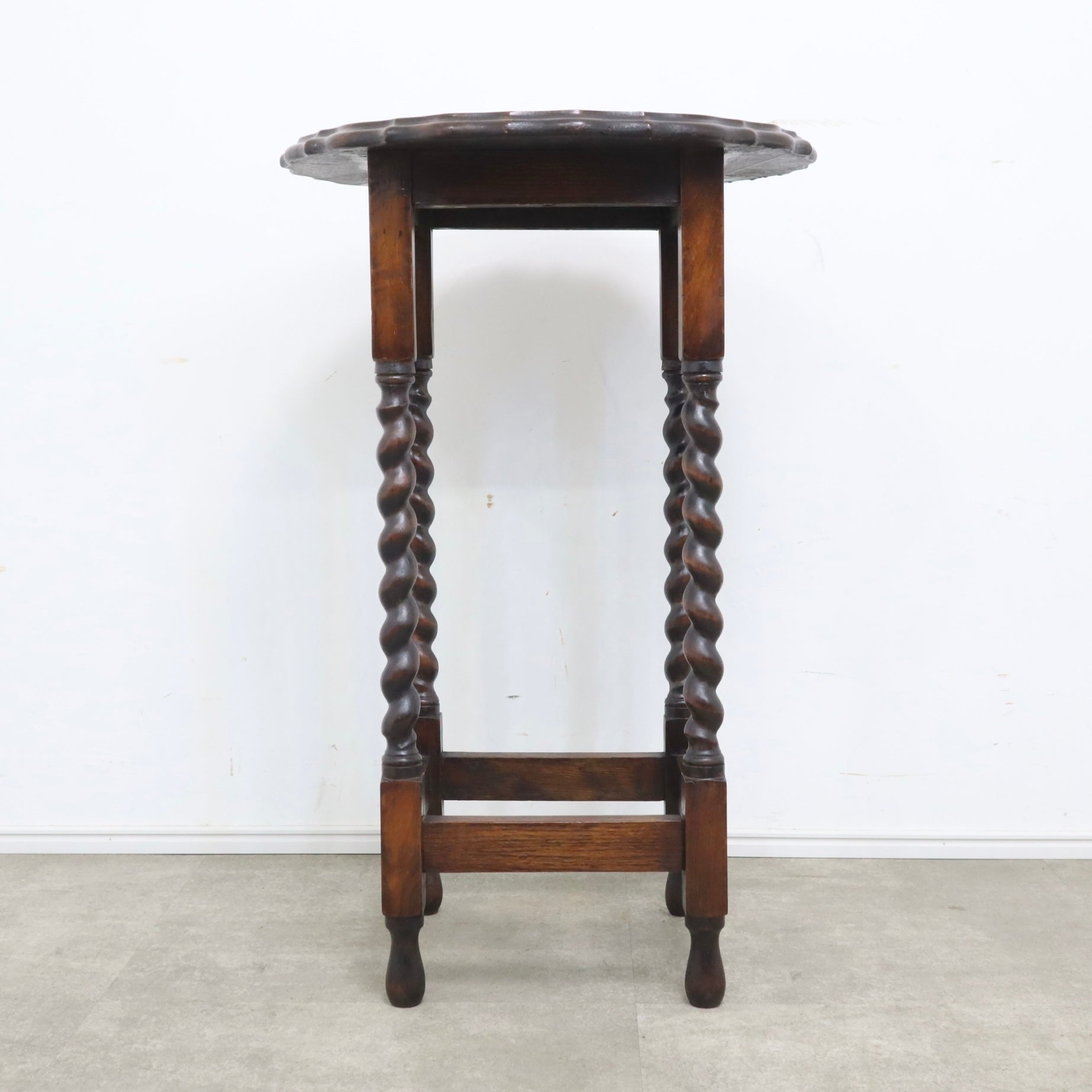 英国 アンティーク サイドテーブル/コーヒーテーブル/花台/飾り台 英国アンティーク ⭐︎ 花台 飾り台 サイドテーブル