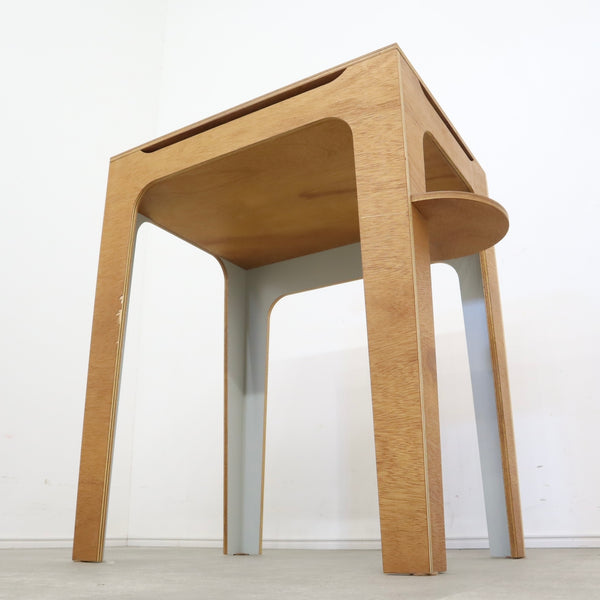 伊千呂 イチロ ilo イーロ Schola Desk スコラデスク