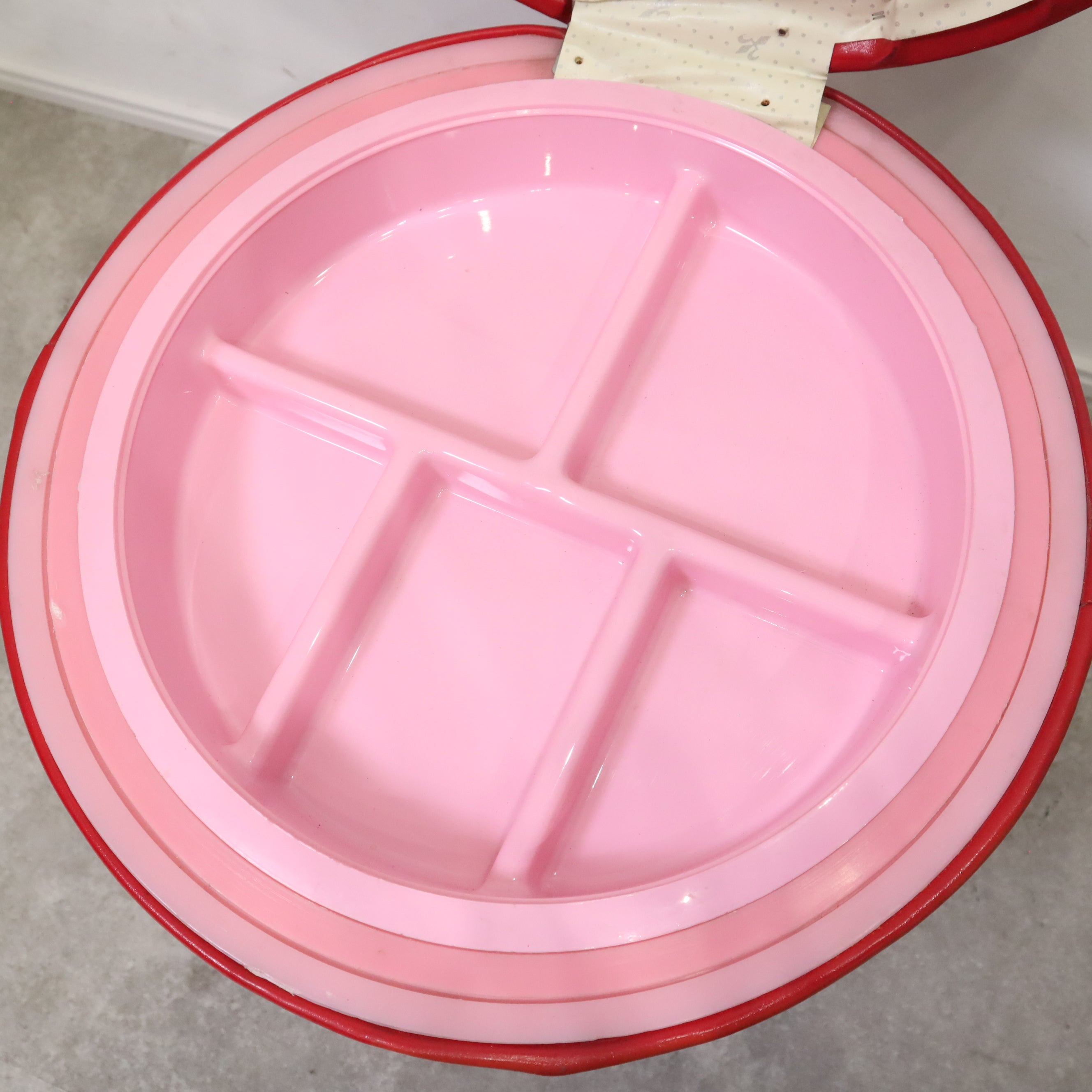 レトロポップな収納付きドレッサースツール・イス「みゆきの椅子