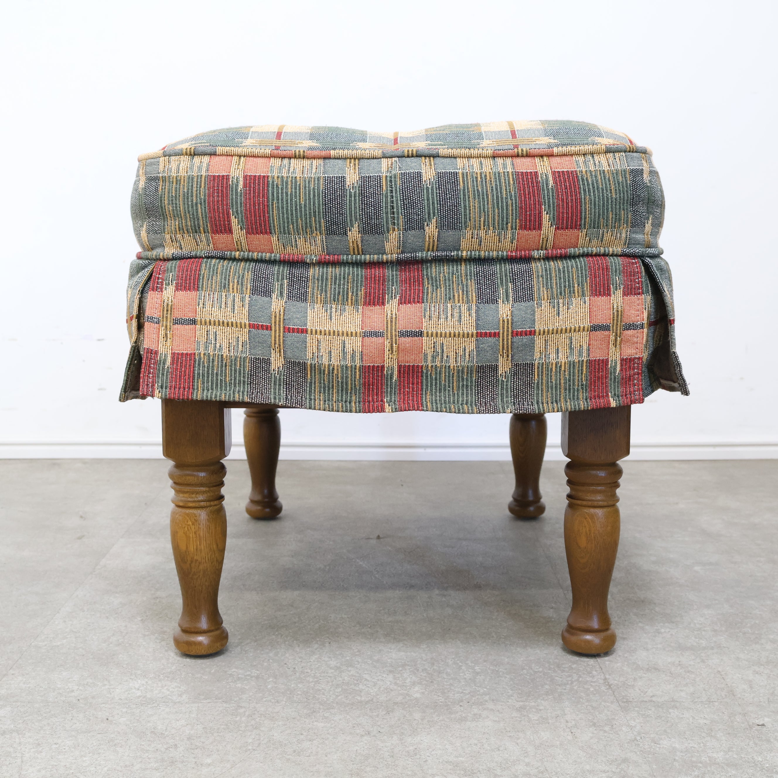 飛騨産業家具｜キツツキ｜穂高｜クラシックオットマン｜ 飛騨産業