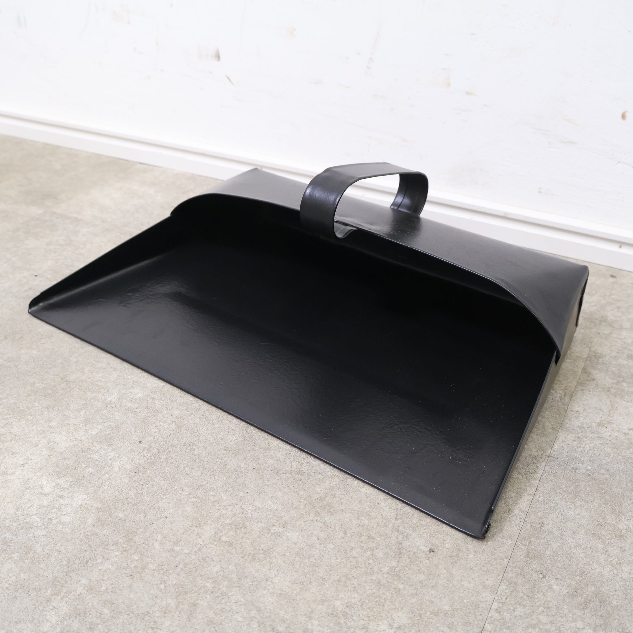 FAITHFULL社製 METAL DUSTPAN・スチール製のちりとり