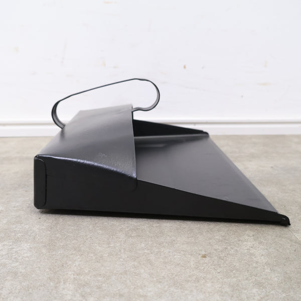 FAITHFULL社製 METAL DUSTPAN・スチール製のちりとり