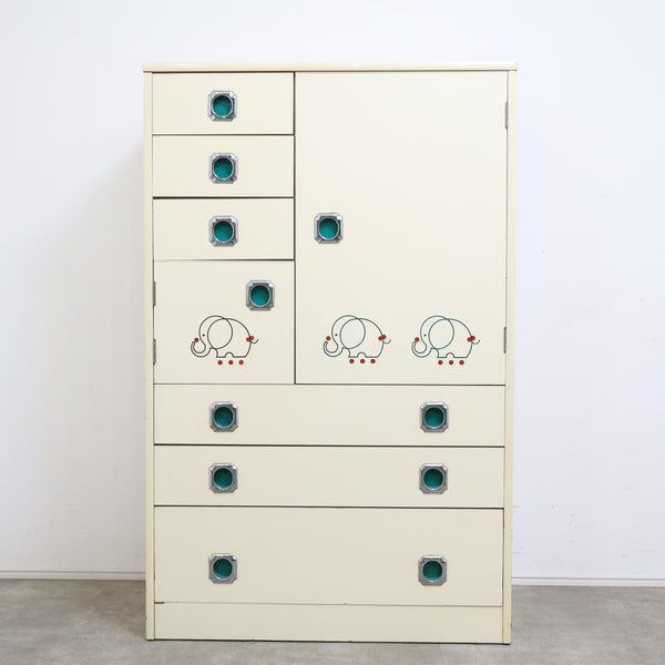 ぞうさんマークの子供用クローゼットチェスト