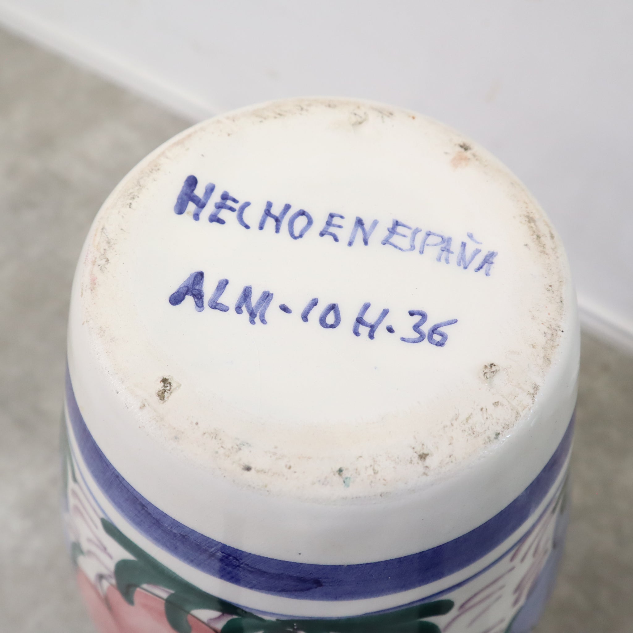 2024新商品 大きな花模様が独特なスペイン製の花瓶 バナルオンライン – 花瓶・フラワースタンド
