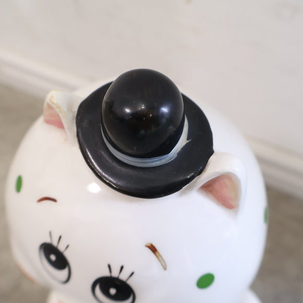 ネコの貯金箱