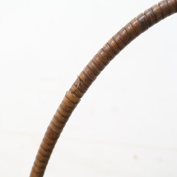 ラタン模様の木製小物入れ