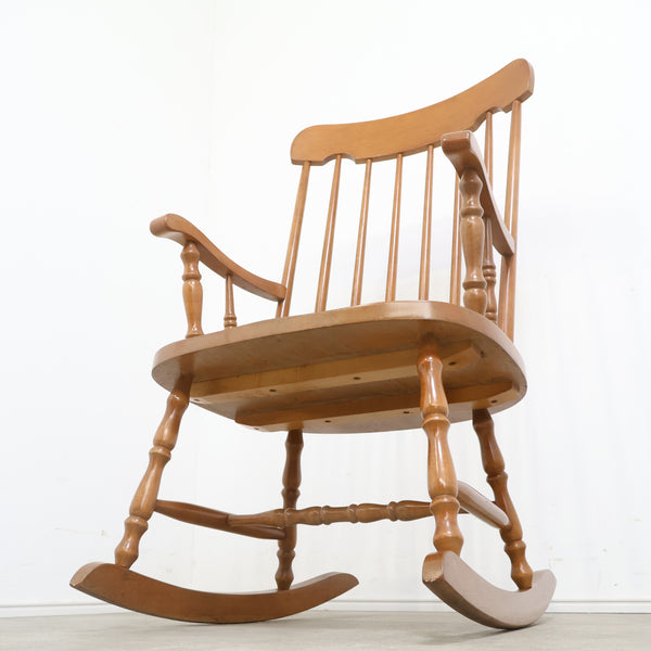 オールドマルニのロッキングチェア