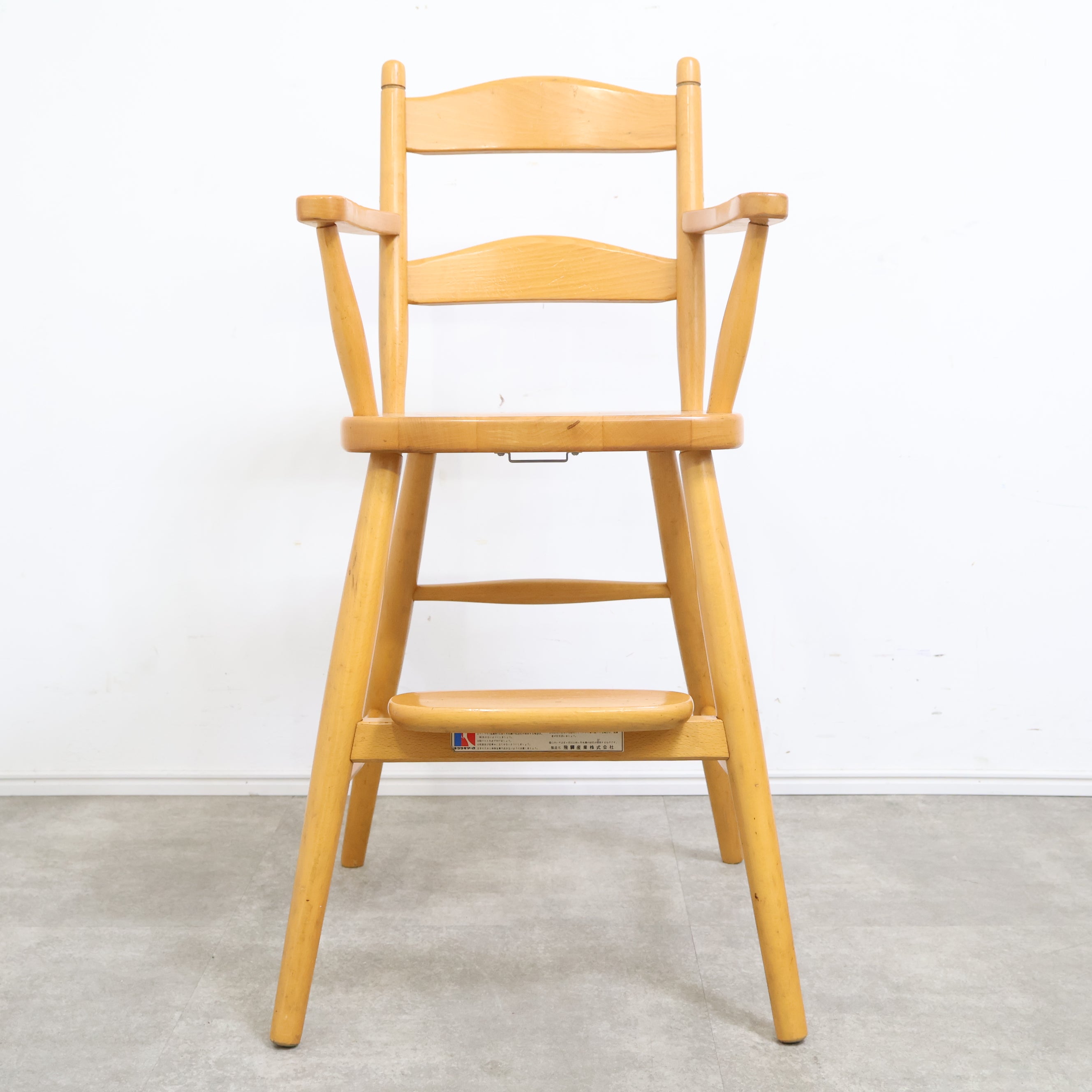 キツツキマークのキッズチェア・ベビーチェア – バナル