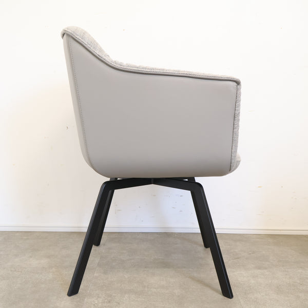 【展示品】ROLF BENZ 641 ダイニングチェア ロルフベンツ 本革張り アームチェア モダン グレー ドイツ No.1