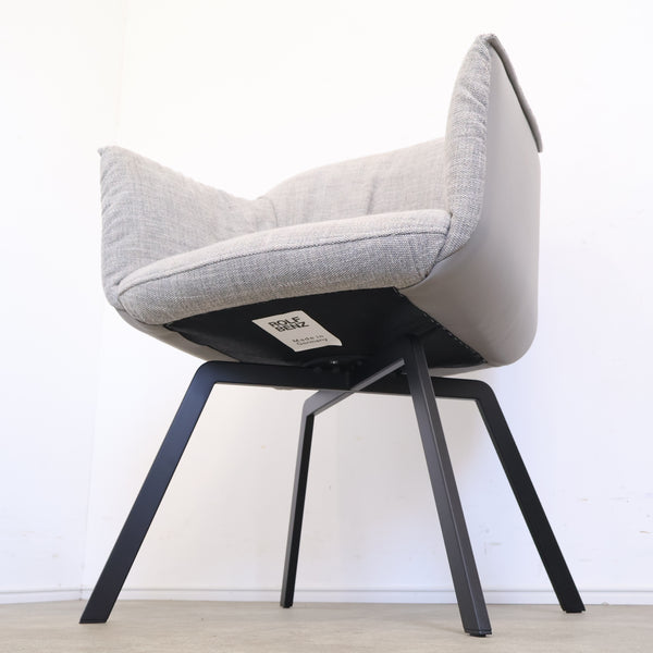 【展示品】ROLF BENZ 641 ダイニングチェア ロルフベンツ 本革張り アームチェア モダン グレー ドイツ No.2