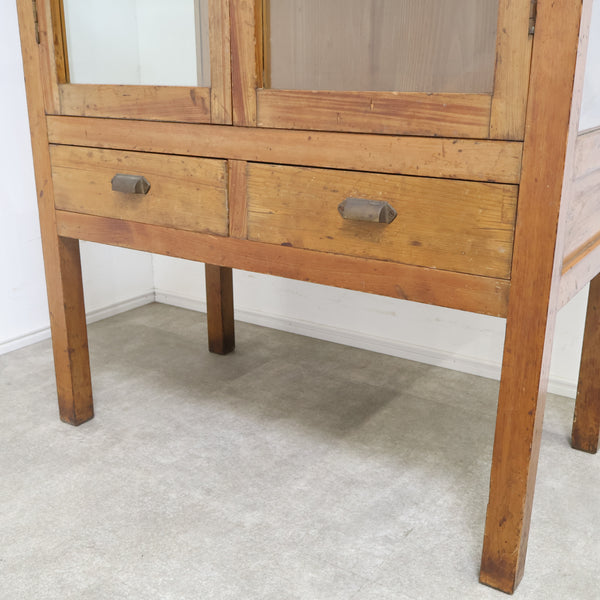 日本製のドクターキャビネット・ケビント