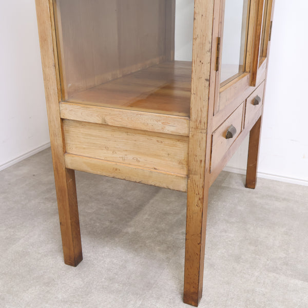 日本製のドクターキャビネット・ケビント