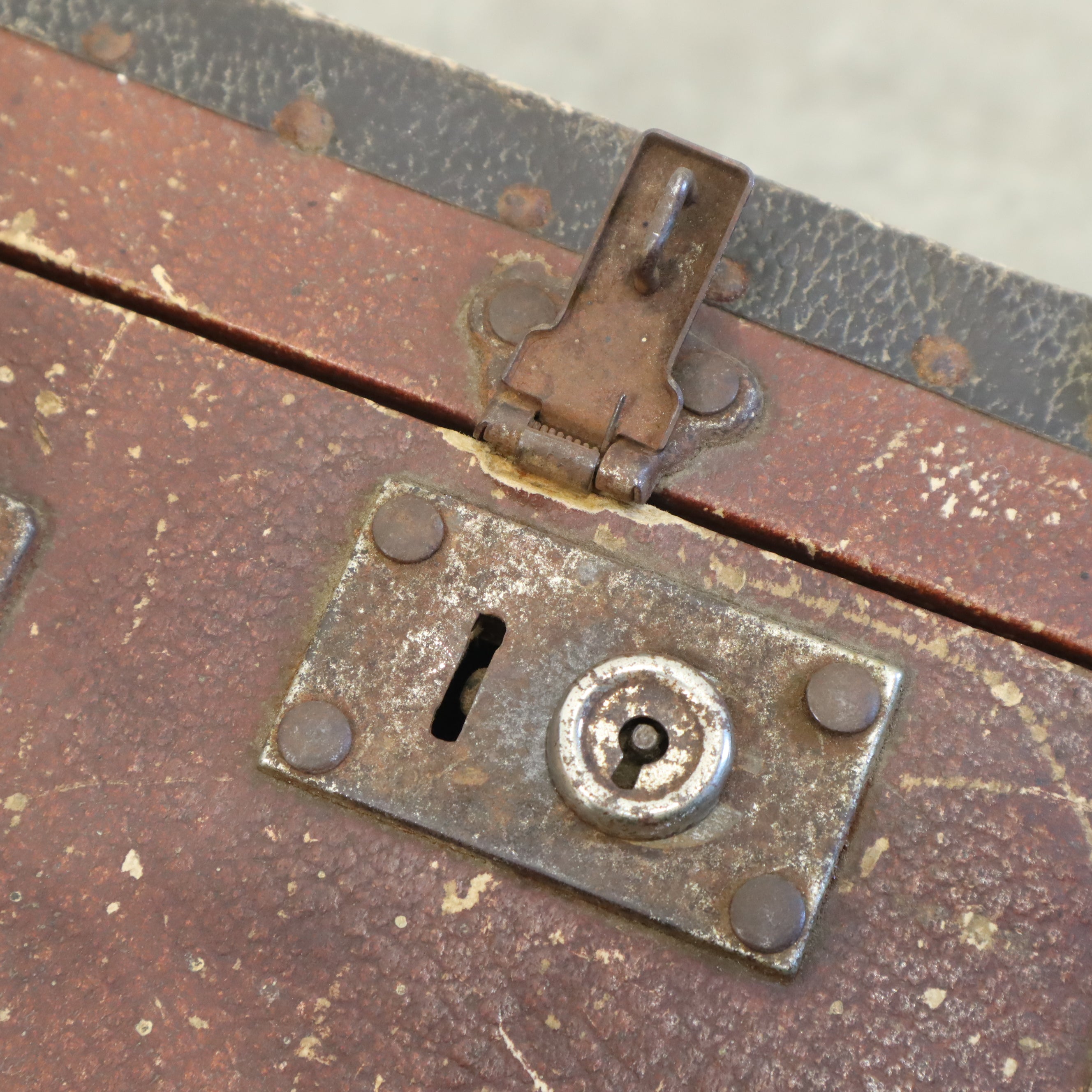 ヴィンテージ革トランク – バナルオンラインショップ（BANUL）の通販