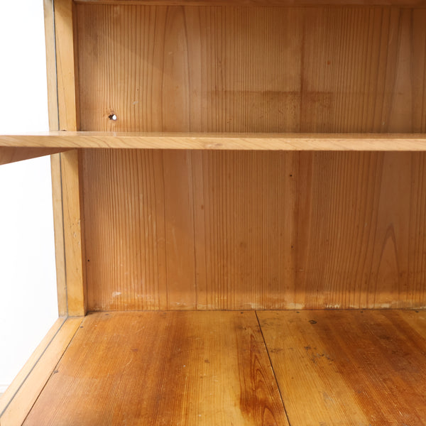 日本製のドクターキャビネット・ケビント