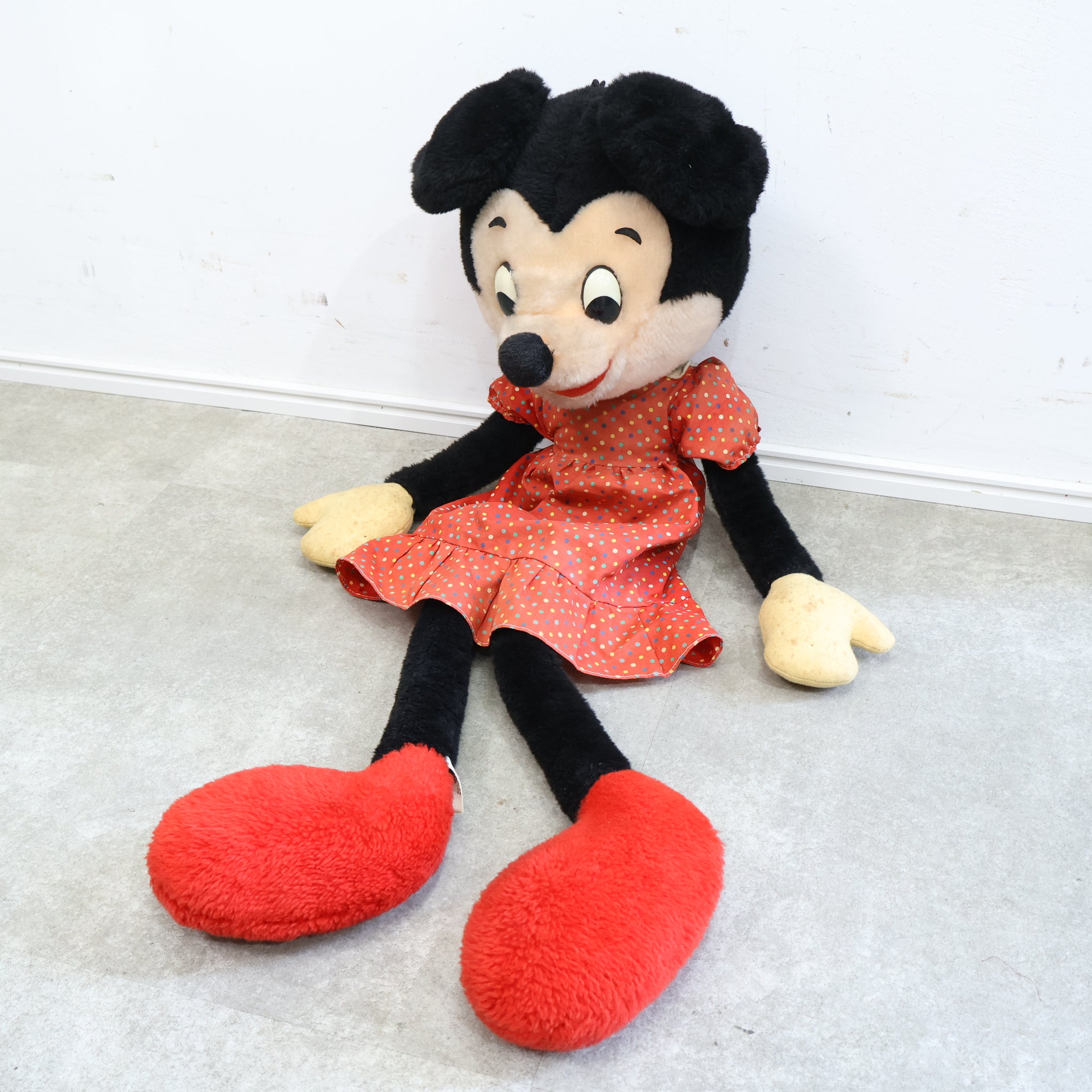 ヴィンテージのミニーマウスのぬいぐるみ