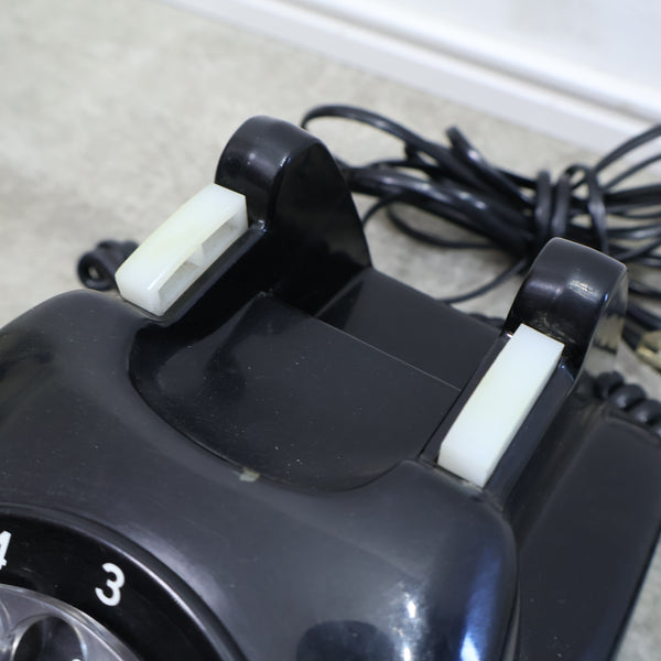 古い黒電話