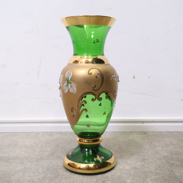 ゴージャスなボヘミアガラスの花瓶