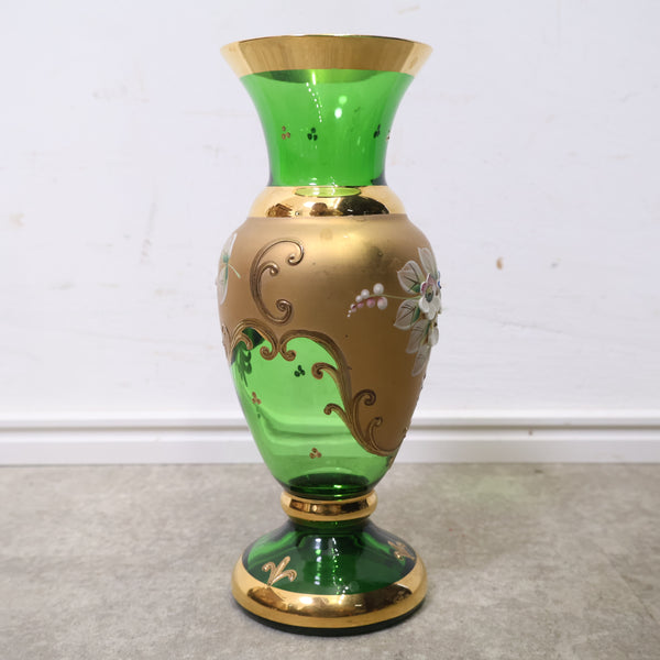 ゴージャスなボヘミアガラスの花瓶