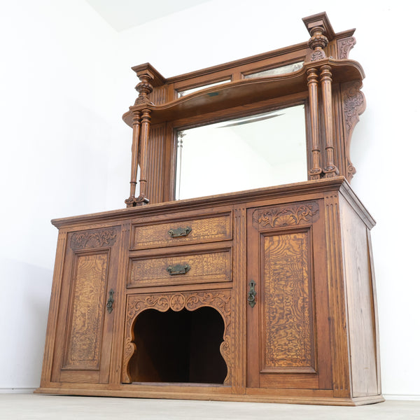 アンティークのミラーバックサイドボード