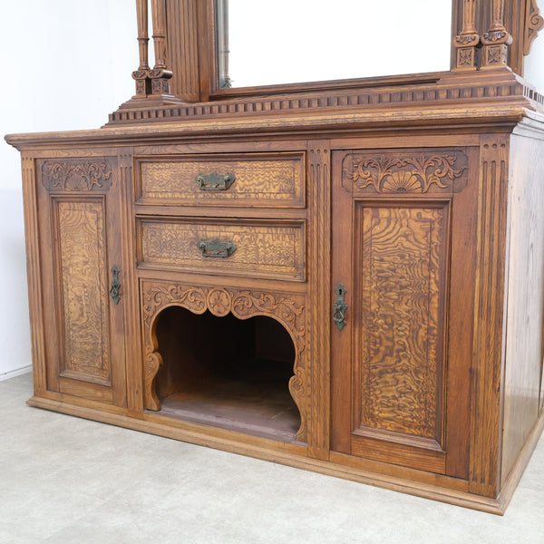 アンティークのミラーバックサイドボード