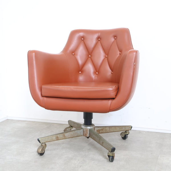 レトロなデスクチェア