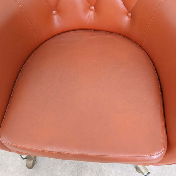 レトロなデスクチェア