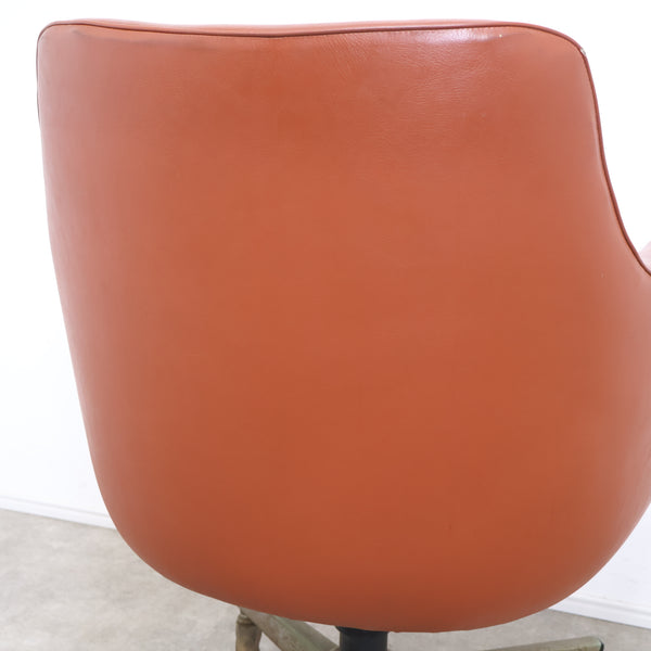 レトロなデスクチェア