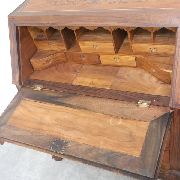 バロック様式のアンティークライティングビューロー