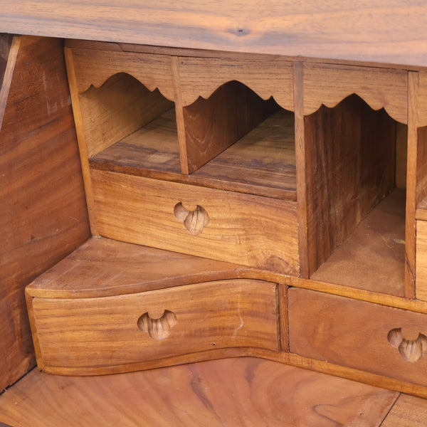 バロック様式のアンティークライティングビューロー